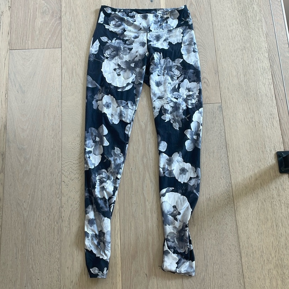 Floral leggings